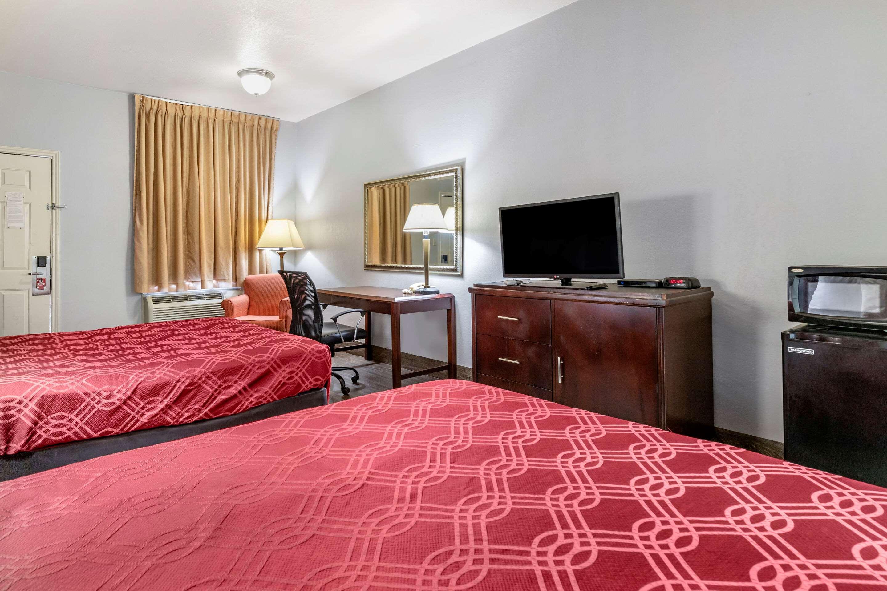 Motel Econolodge 2*