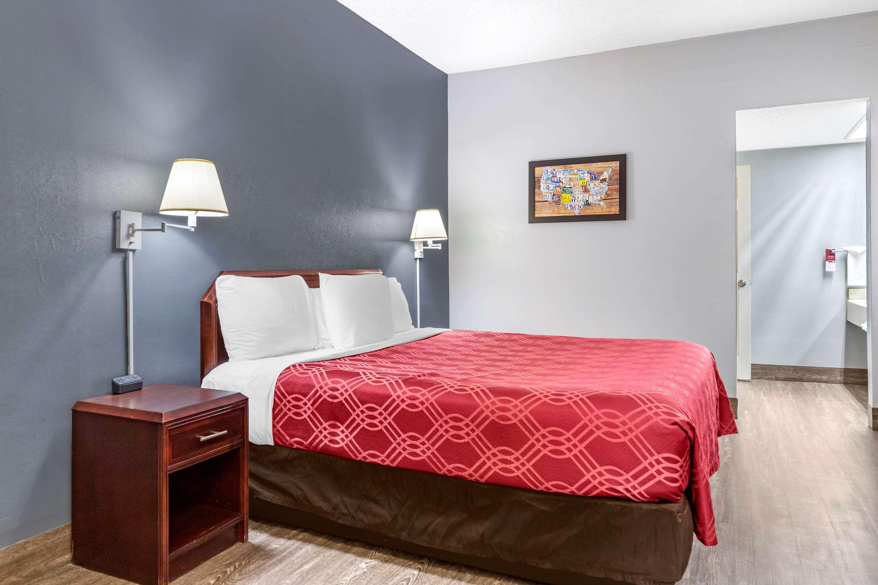 Econolodge Junction