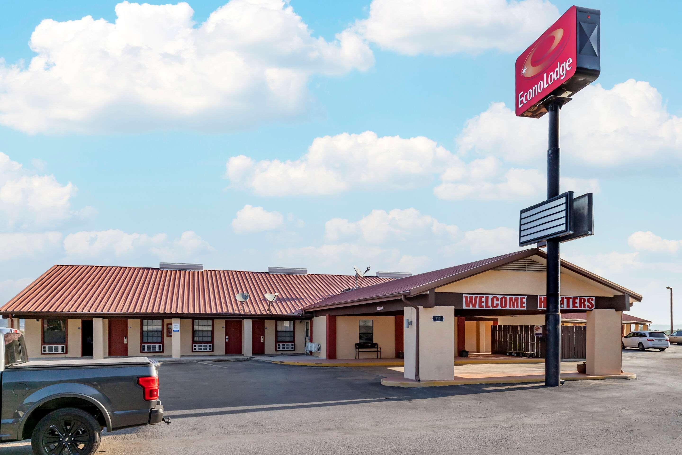 Econolodge Motel 2*